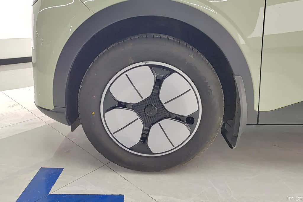 Geely Xingyuan, 2025 6