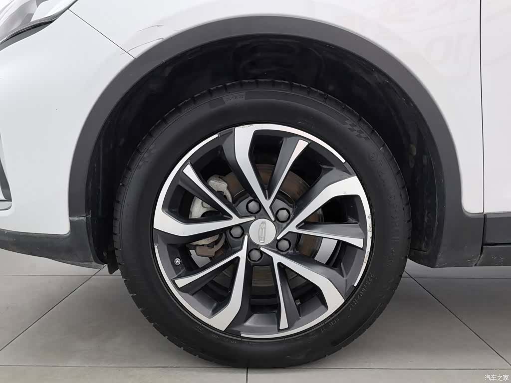 Geely Emgrand, 2020 17