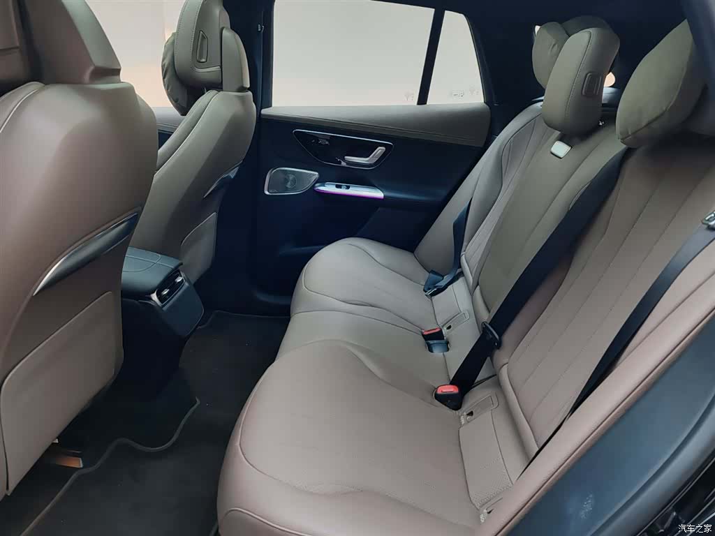 Mercedes-Benz EQE, 2025 15