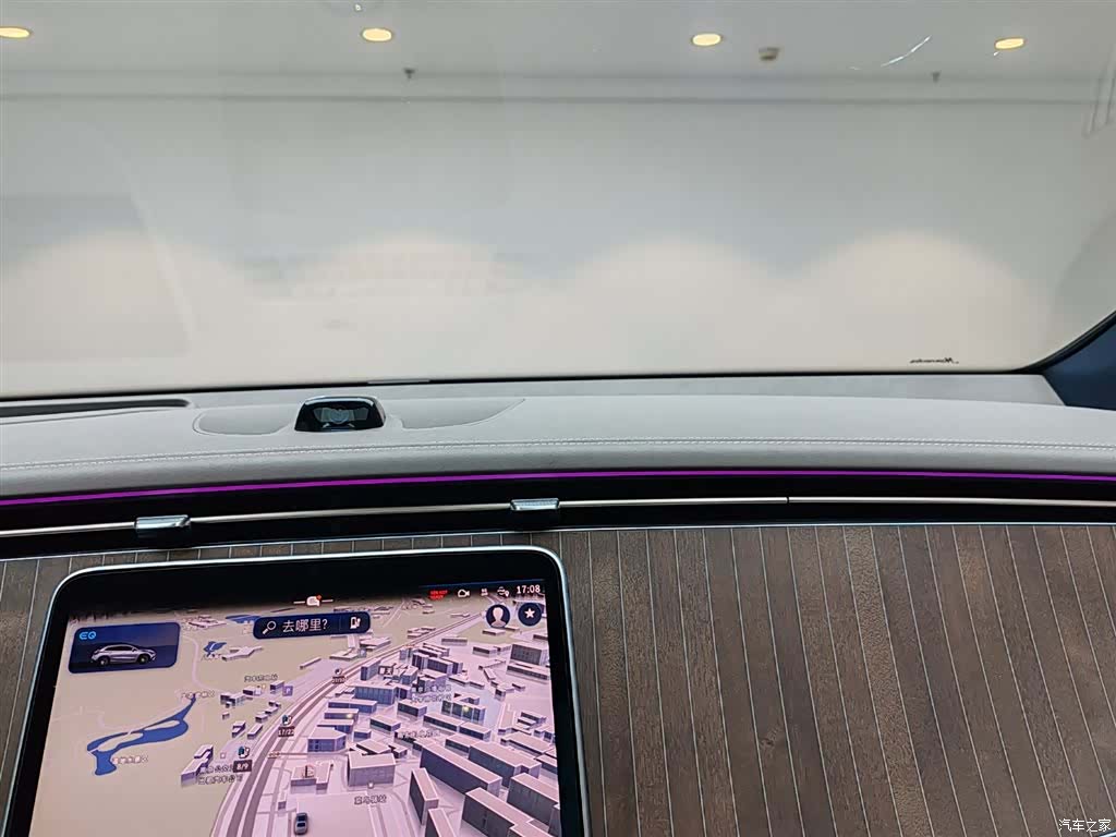 Mercedes-Benz EQE, 2025 14