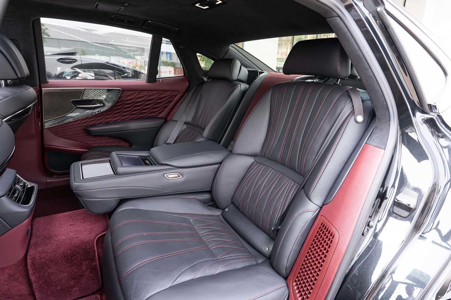 Lexus LS, 2021 12
