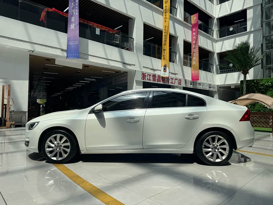 Volvo S60