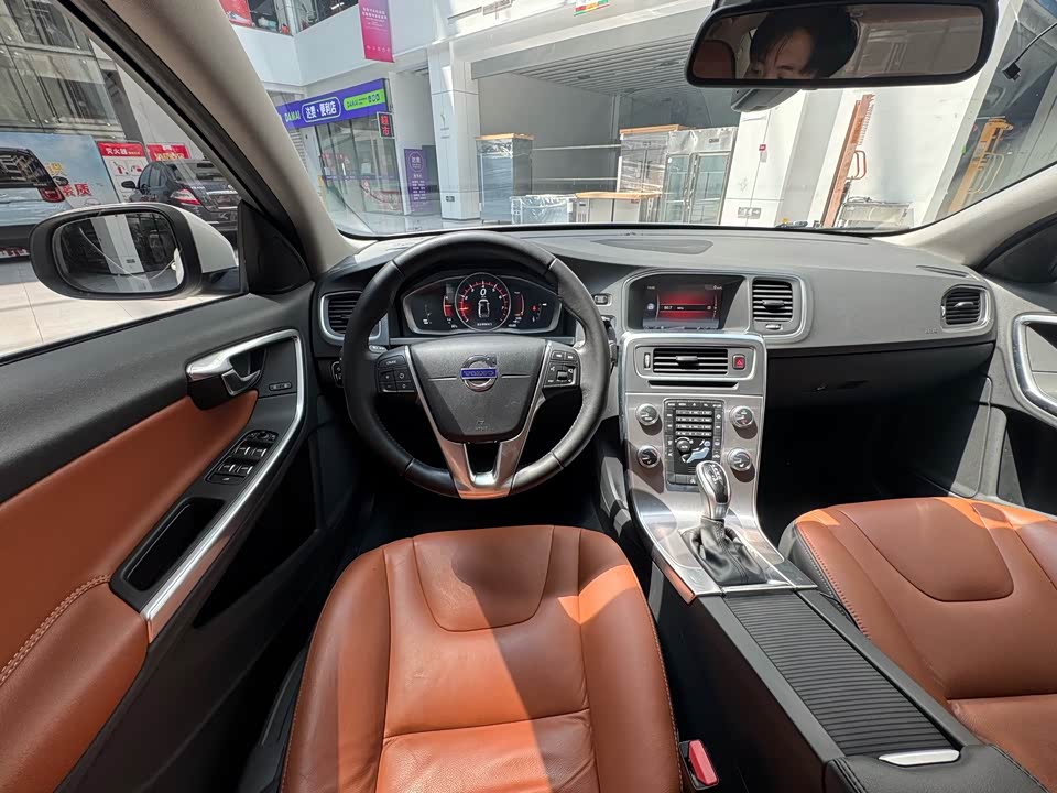 Volvo S60