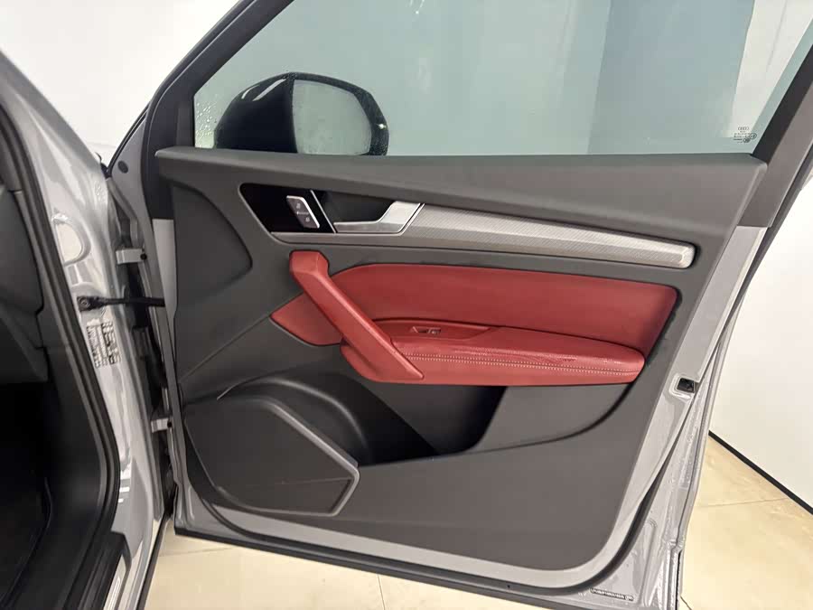 Audi Q5L 2025, фото 23