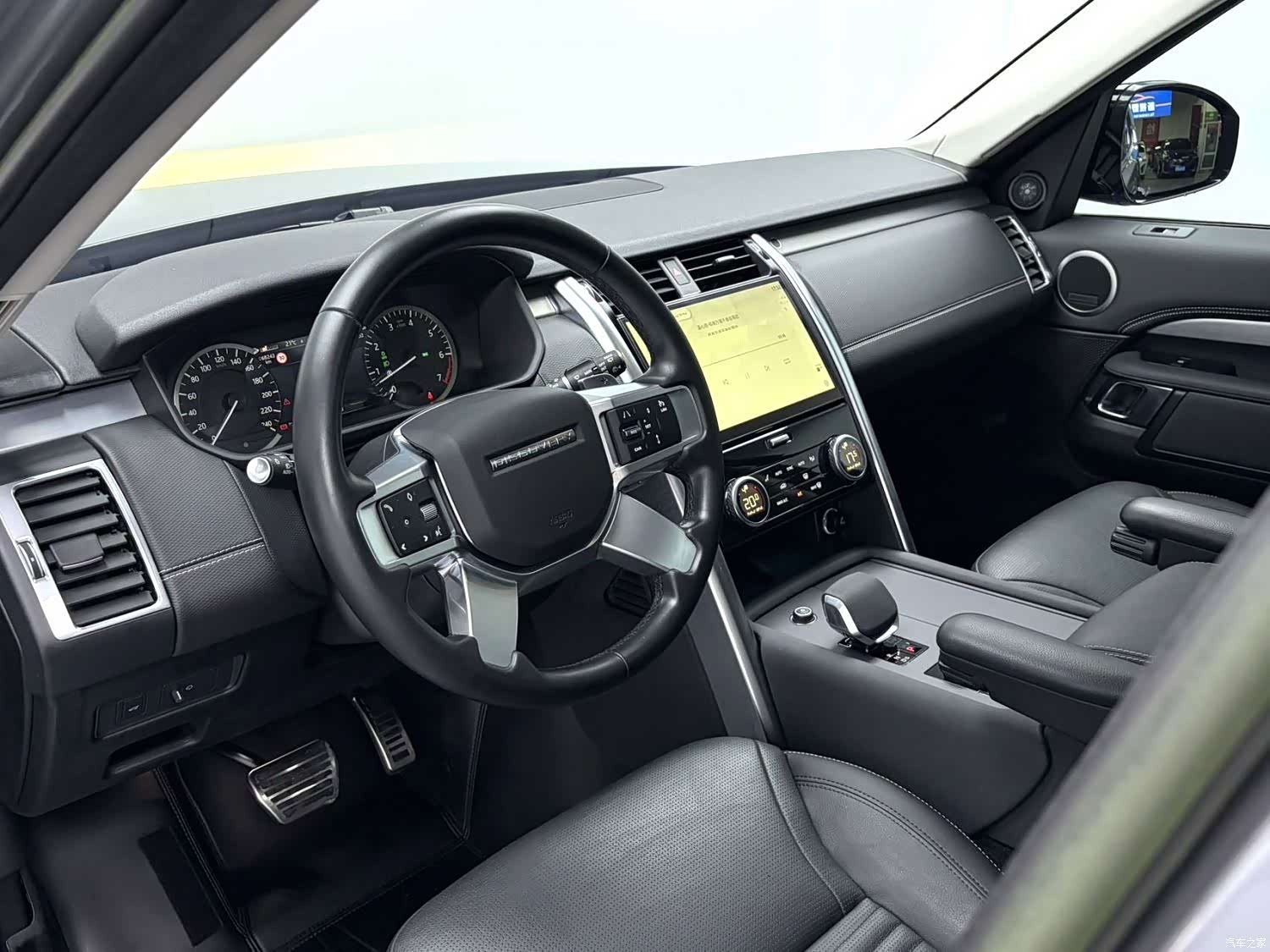 Land Rover Discovery, 2022 4