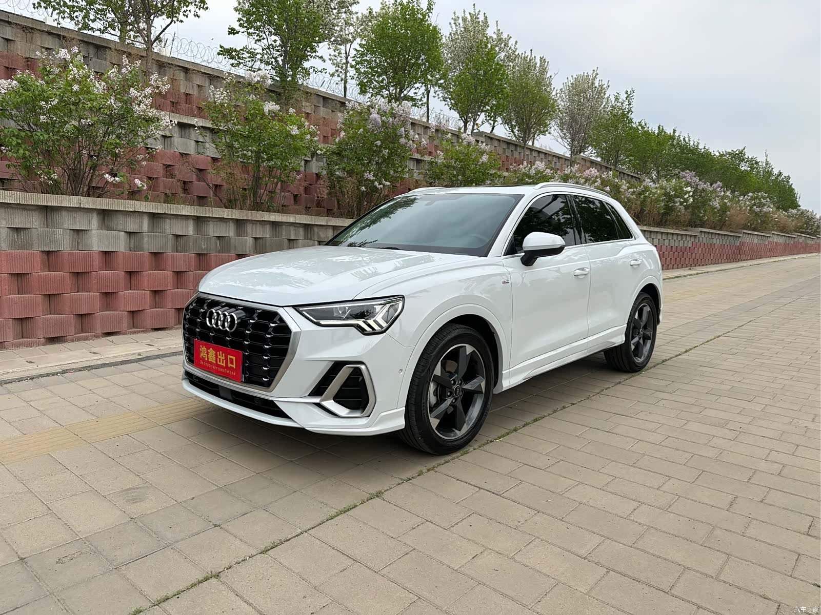 Audi Q3, 2021 1