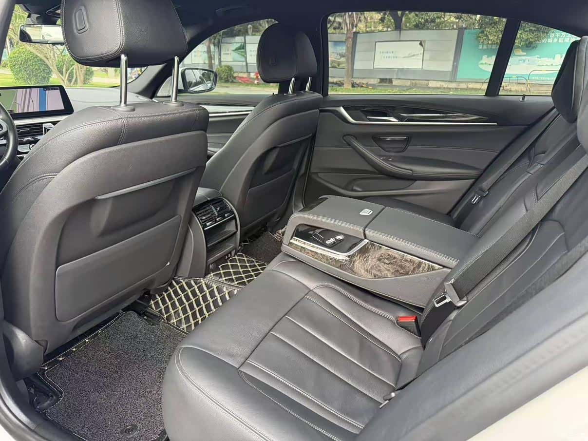BMW 5 Series, 2020 12