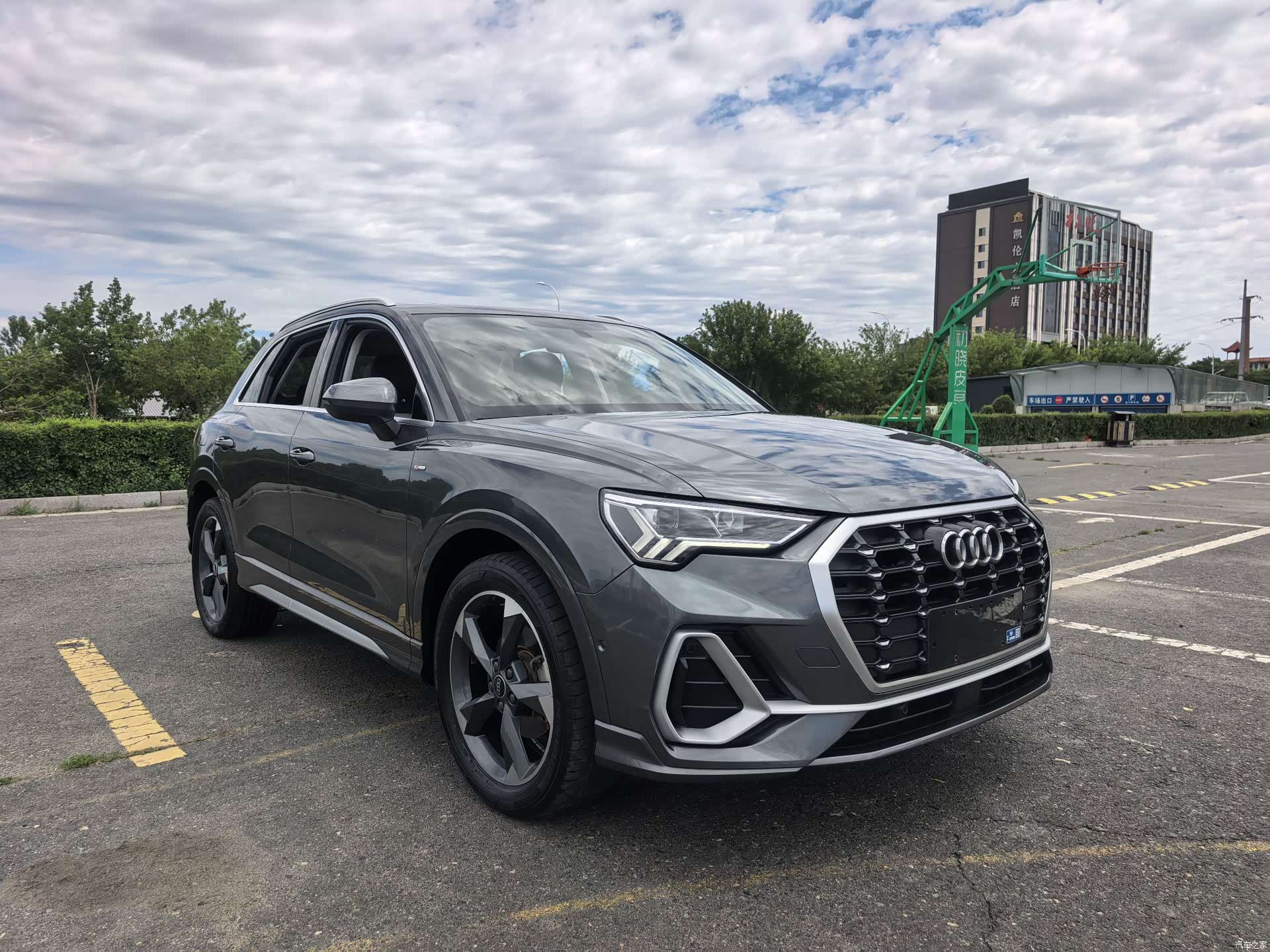Audi Q3, 2022 3