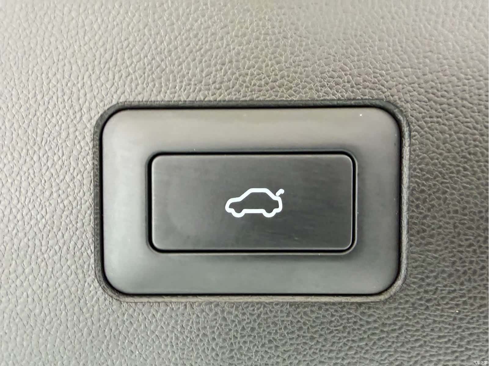 Chery Tiggo 8, 2025 28