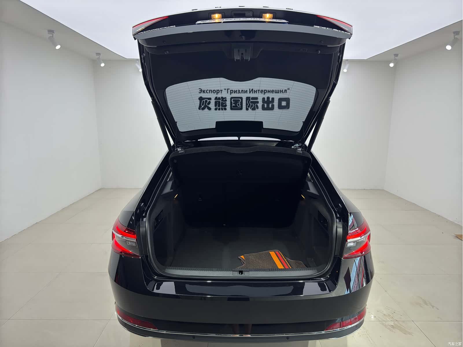 Skoda Superb, 2023 14