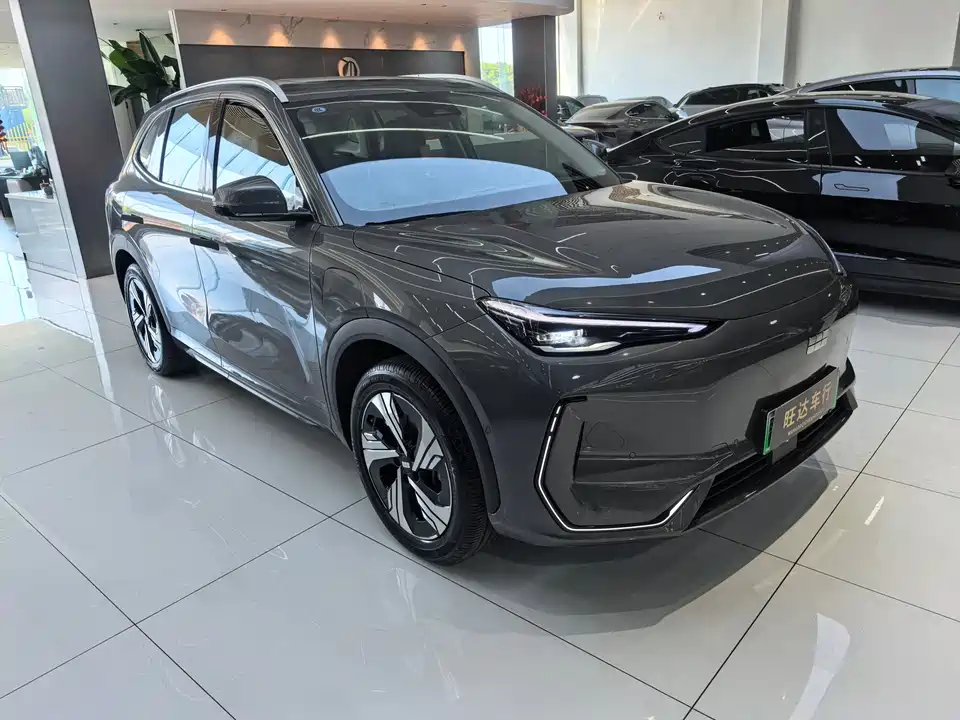 Geely Galaxy Galaxy E5