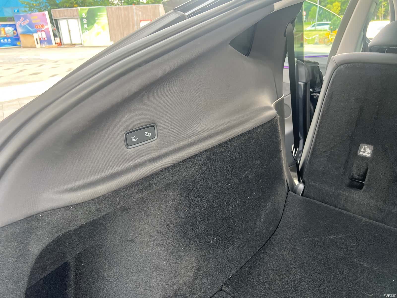 Tesla Model Y, 2025 11