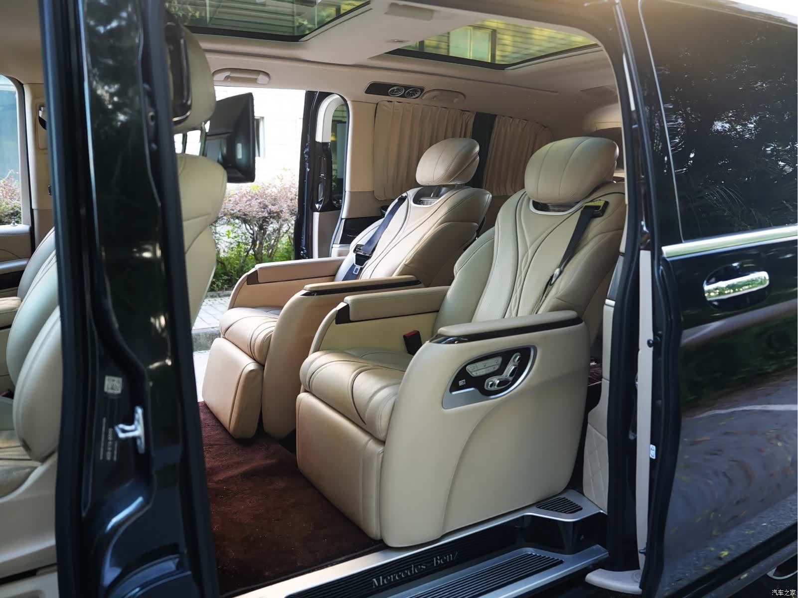 Mercedes-Benz V-Class, 2016 11