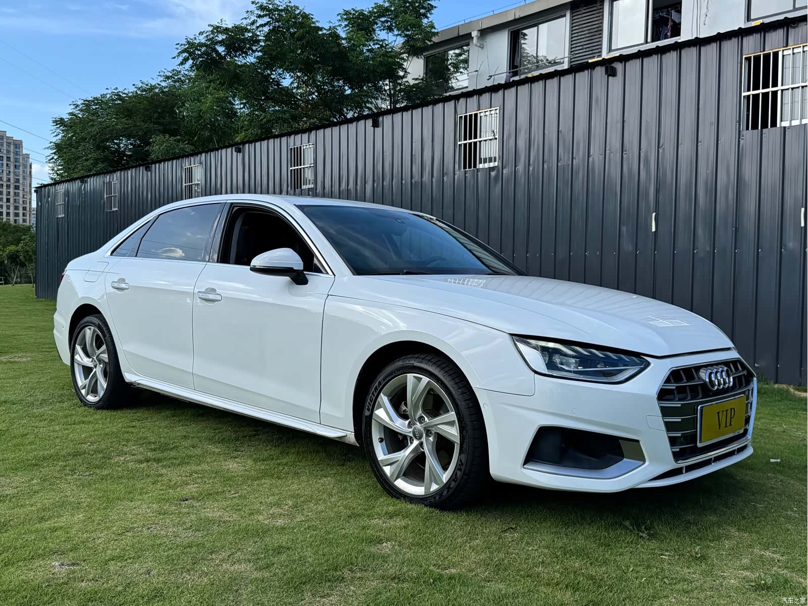 Audi A4L, 2021 3