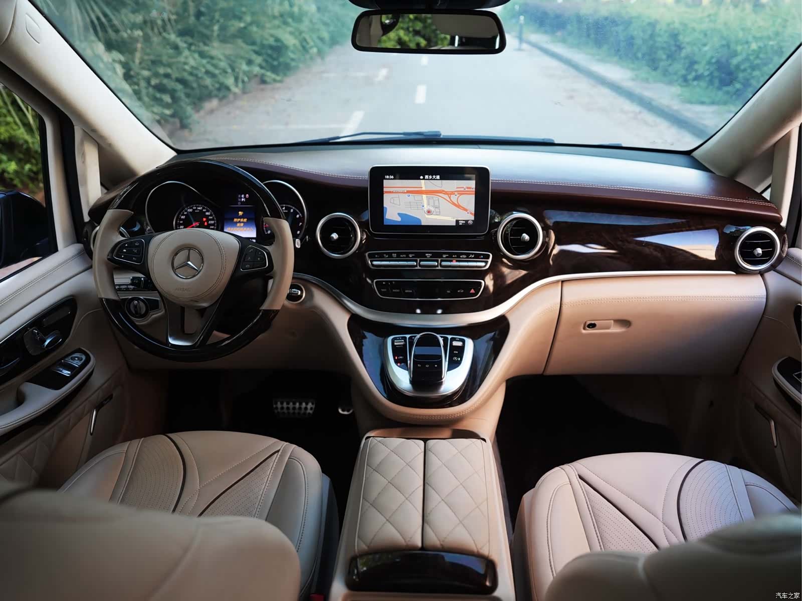 Mercedes-Benz V-Class, 2016 9