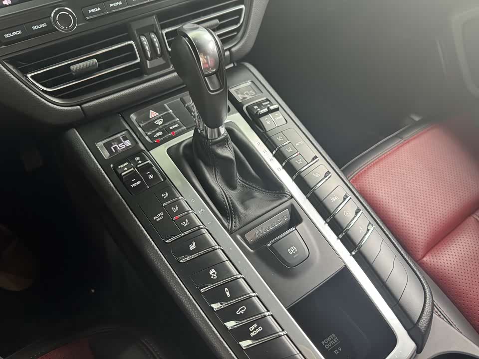 Porsche Macan Porsche Macan