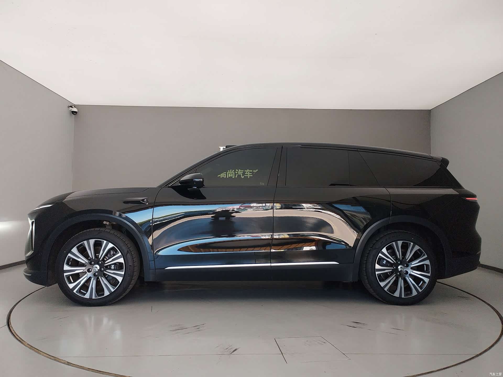 NIO ES8, 2023 3