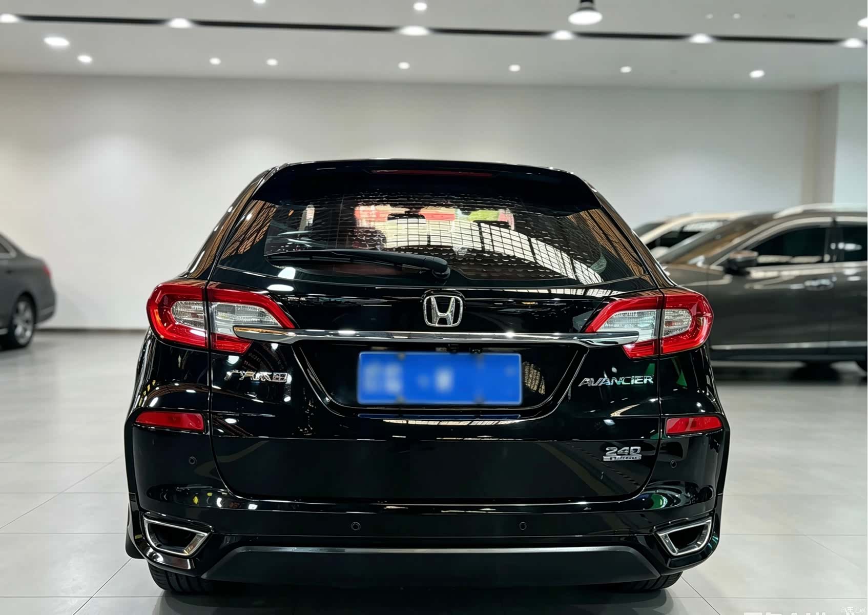 Honda Avancier, 2017 все фото