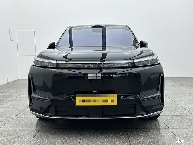 Geely M9, 2025 2
