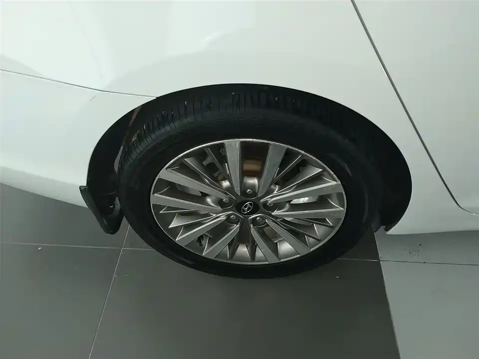 Hyundai Name picture
