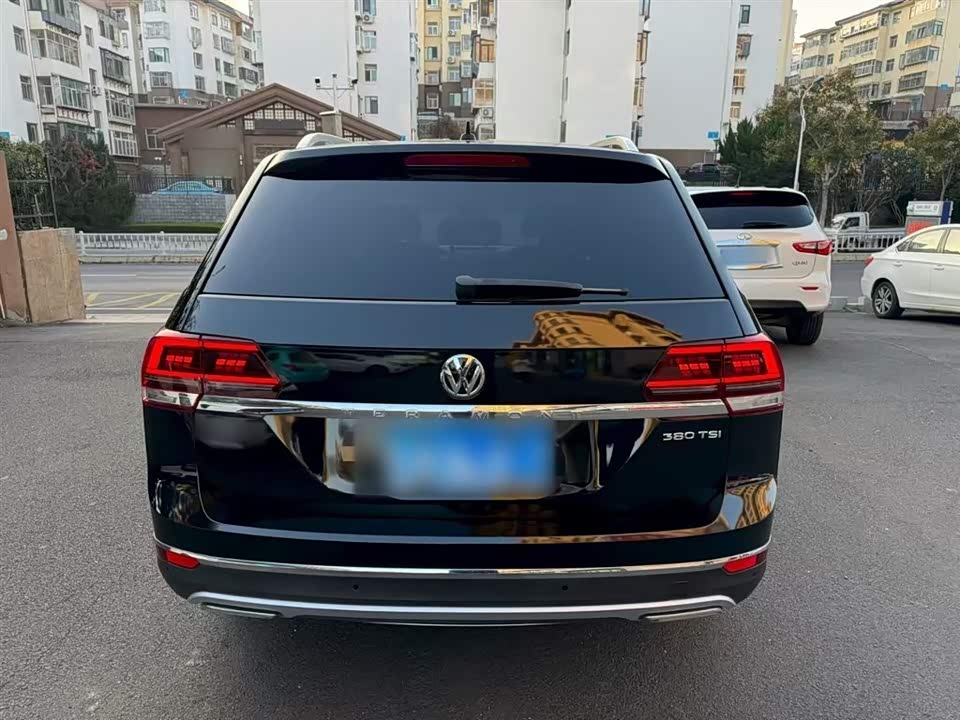 Volkswagen Tourang