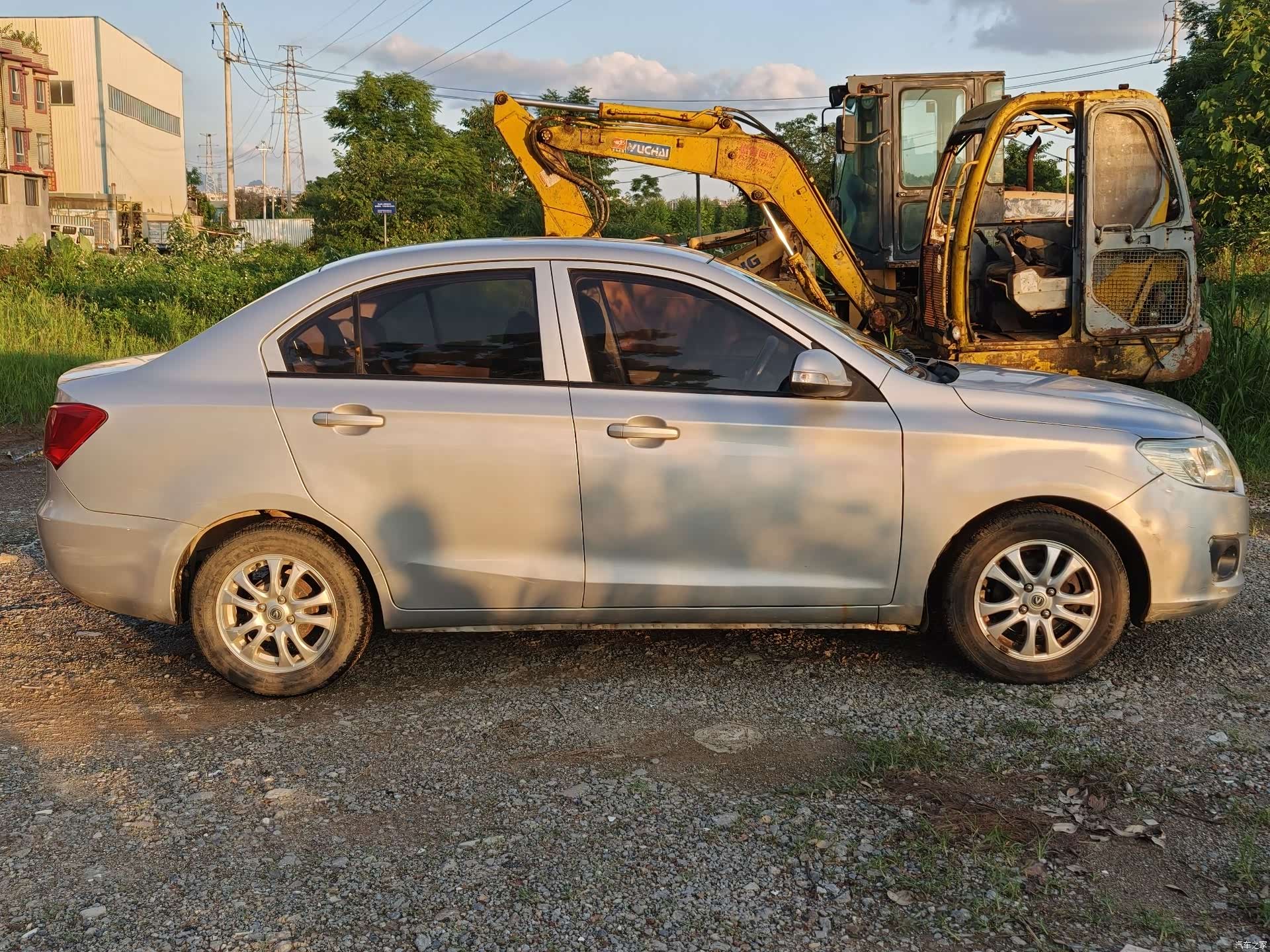 Changan V3, 2013 4