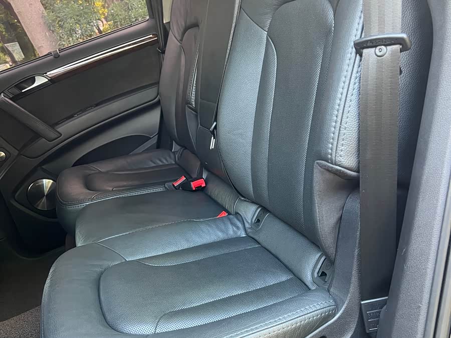 Audi Q7 2011, фото 9