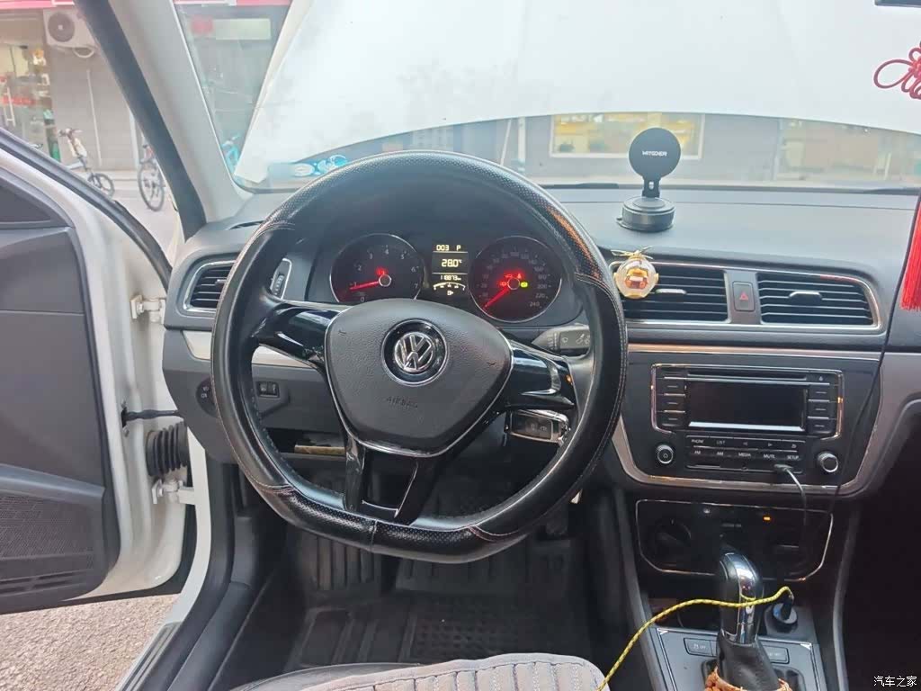 Volkswagen Lavida, 2016 3