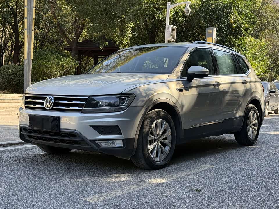 Volkswagen Tiguan L