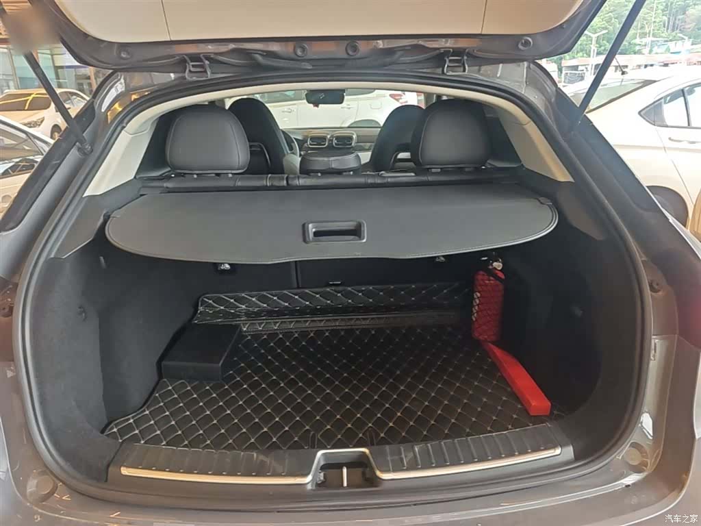 Lynk & Co 01, 2019 19