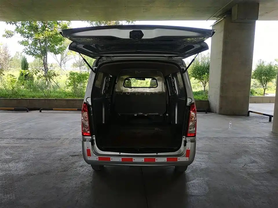 Wuling Wuling Rongguang S