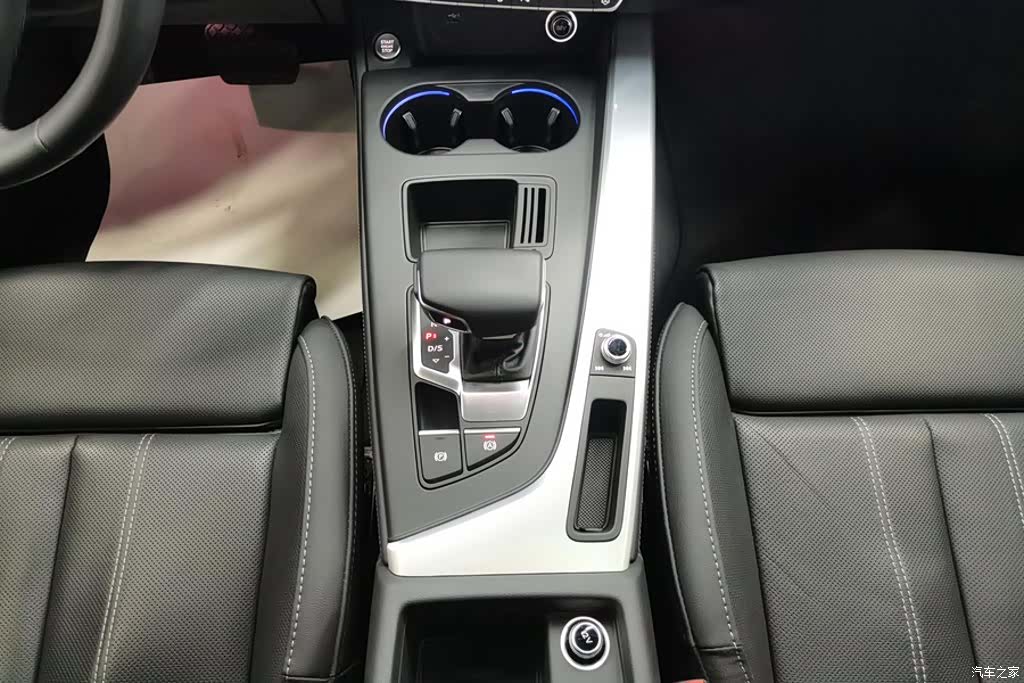 Audi A4L, 2023 16