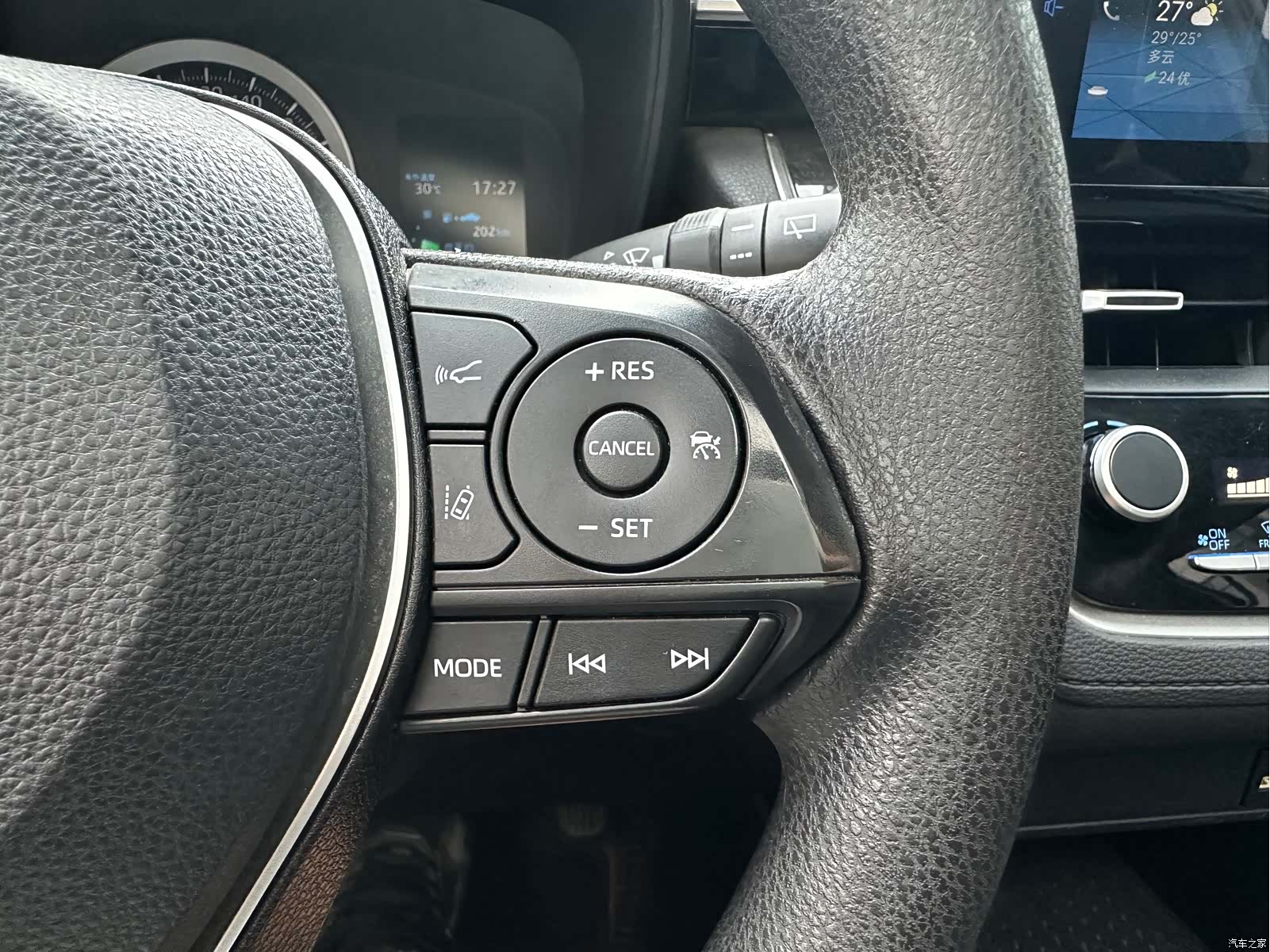 Toyota Corolla, 2022 12