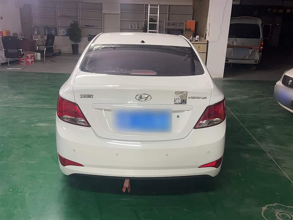 Hyundai Rena
