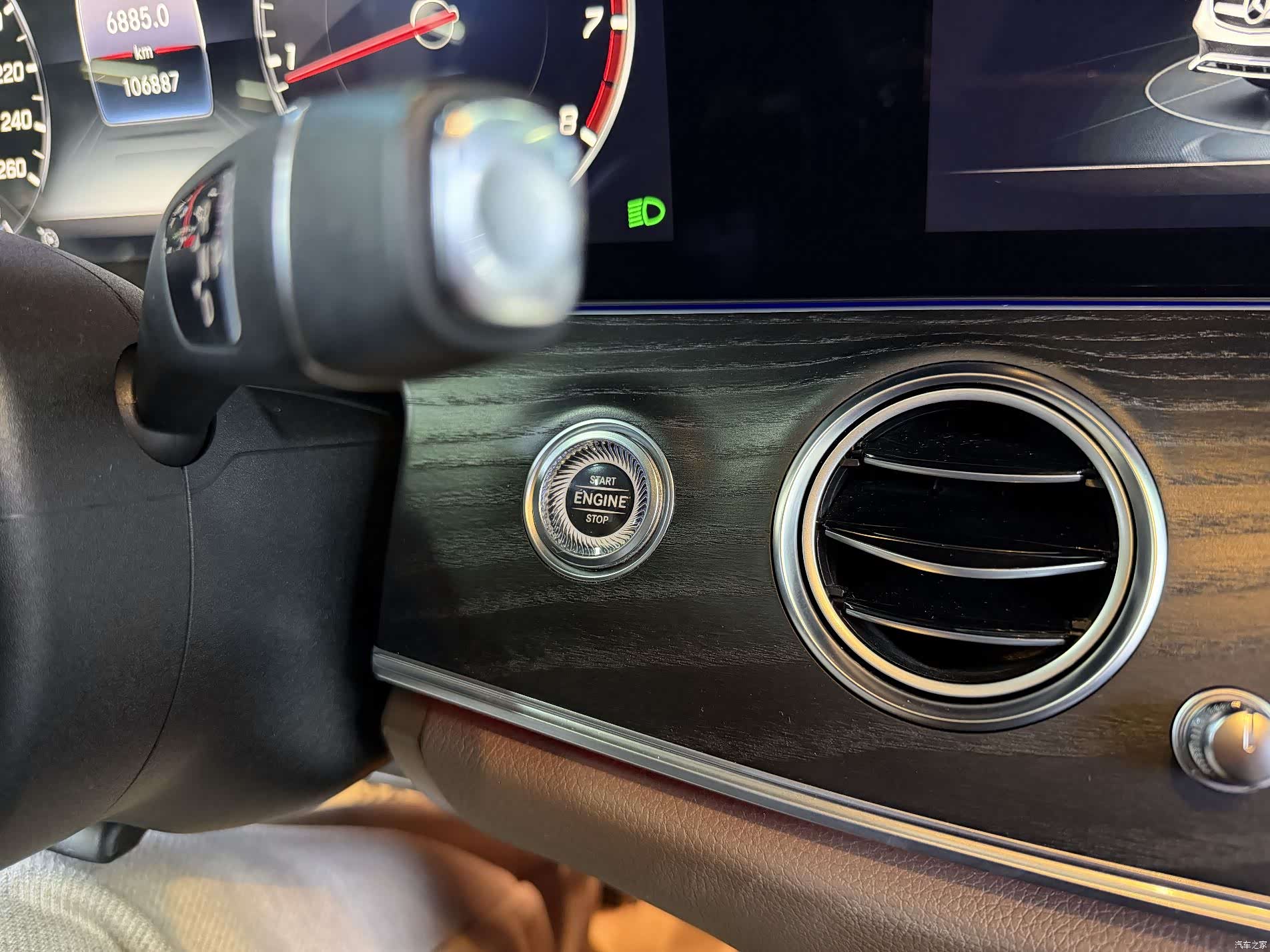 Mercedes-Benz E-Class, 2019 18
