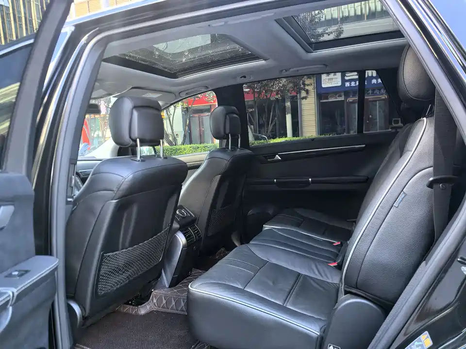 Mercedes-Benz R-class