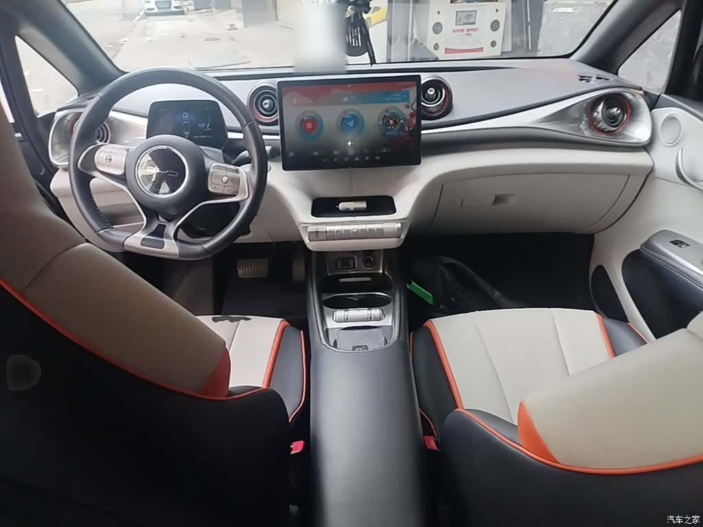 BYD Dolphin, 2022 10