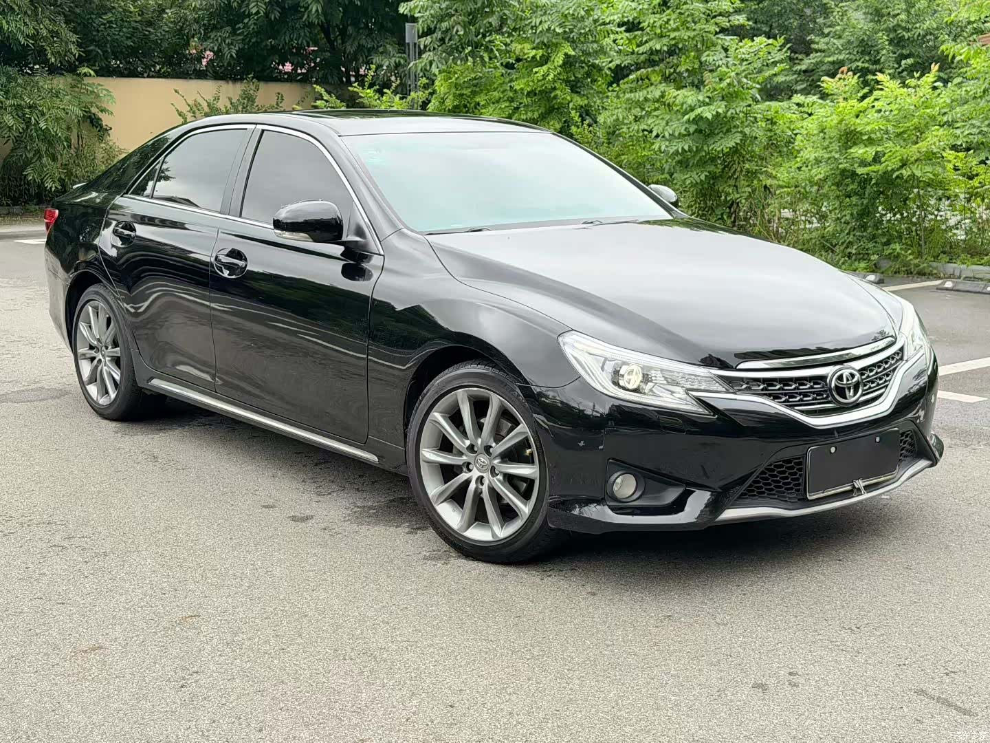 Toyota 2.5V, 2014 3