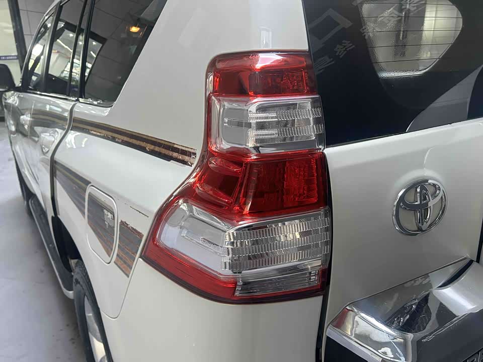 Toyota Prado