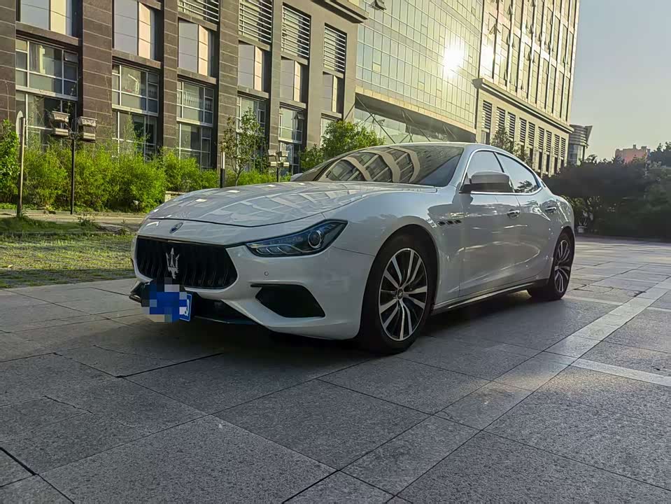 Maserati Ghibli Maserati Ghibli