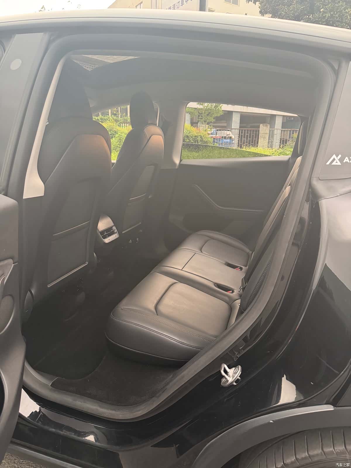 Tesla Model Y, 2021 11