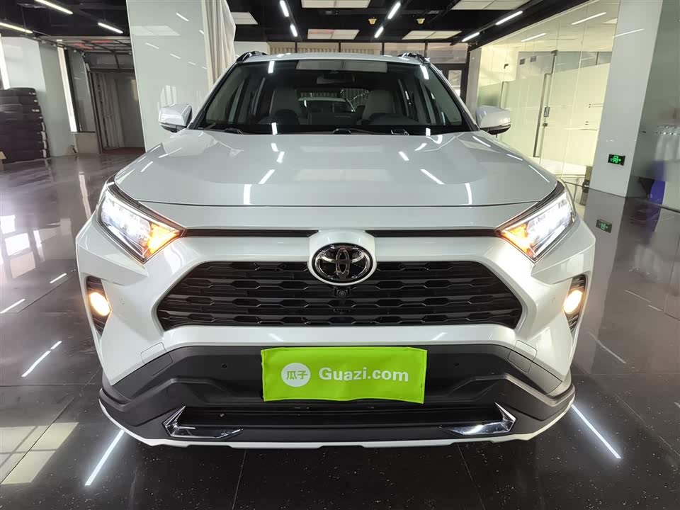 Toyota RAV4 Rongfang