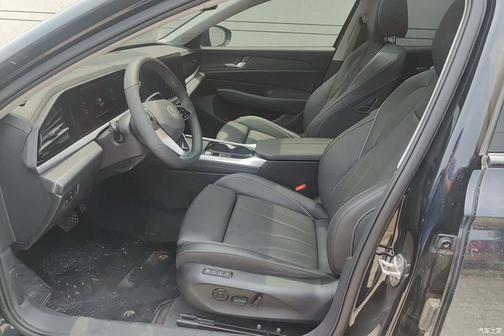 Volkswagen Passat, 2025 9