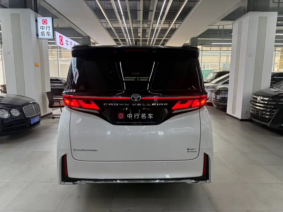 Toyota Wilfa