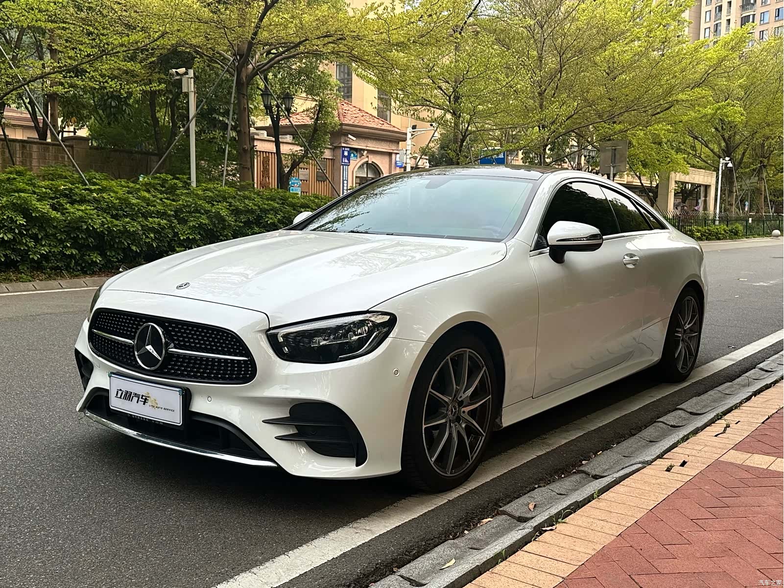 Mercedes-Benz E-Class, 2022 1
