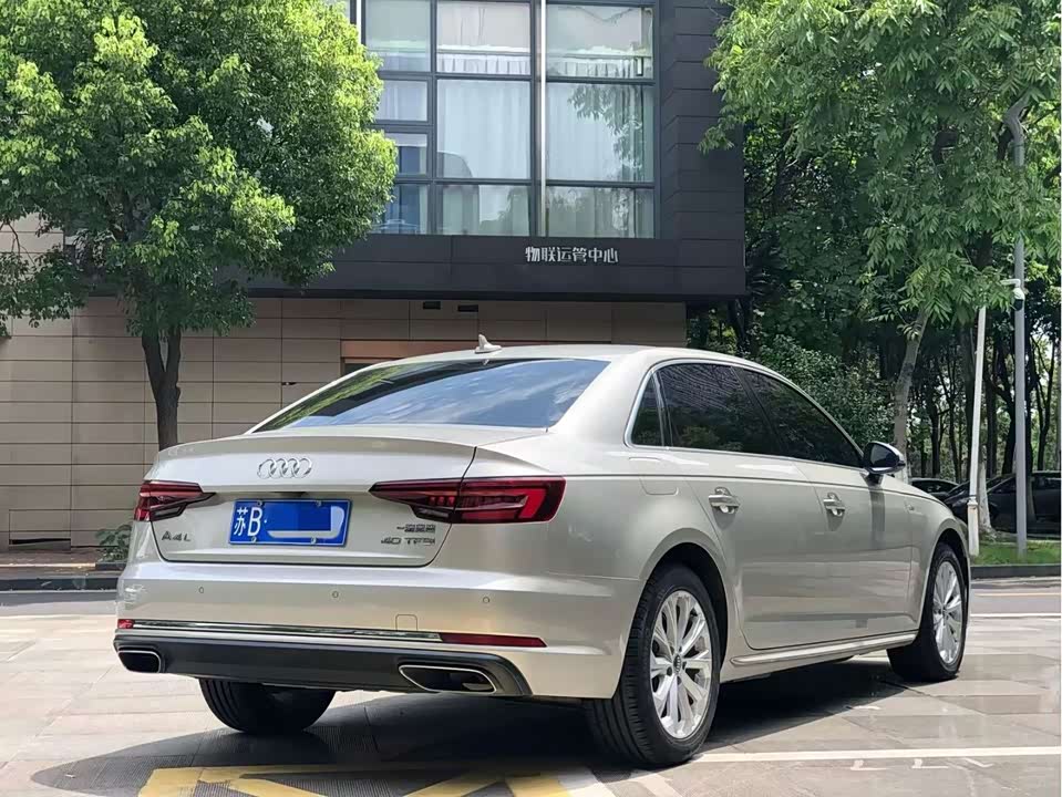 Audi A4L