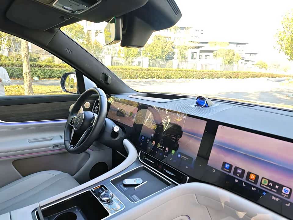 AITO Ask the world M9