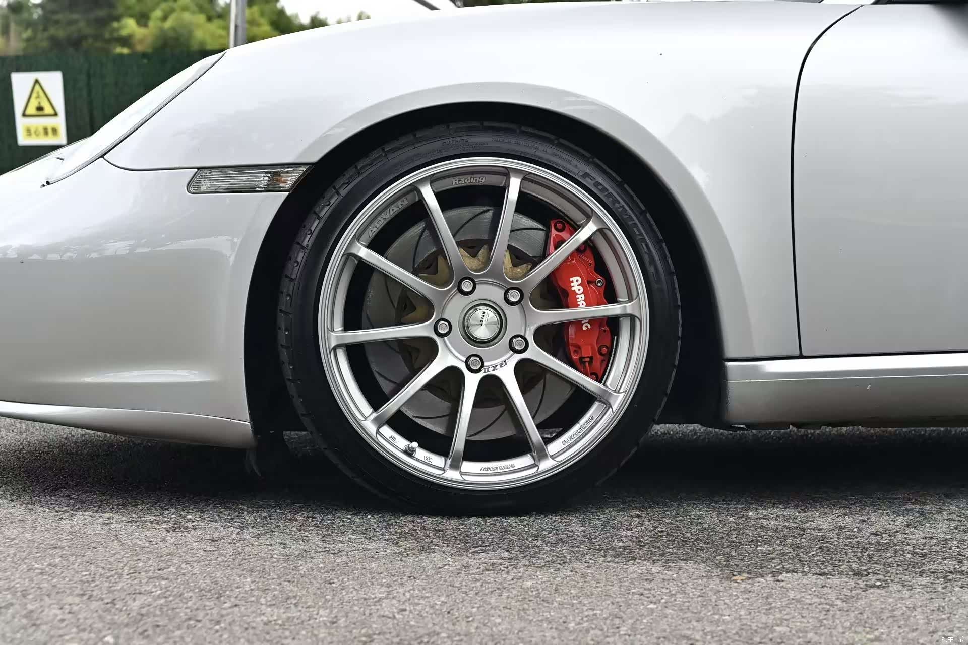 Porsche Cayman, 2006 3