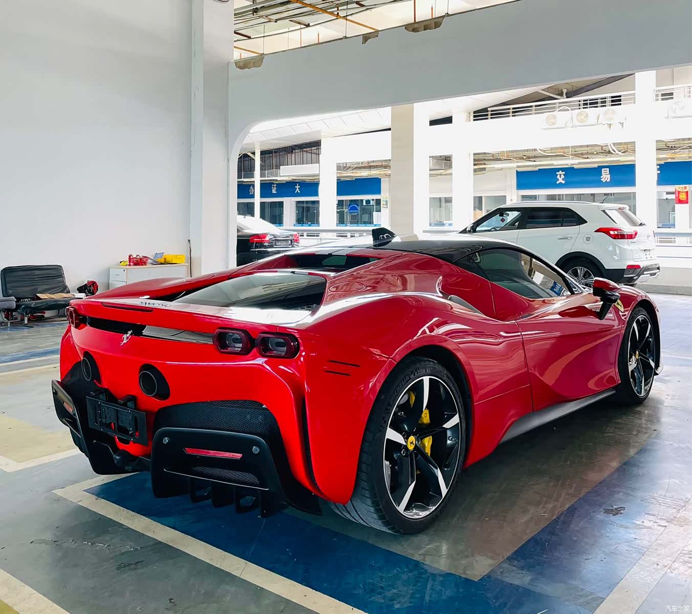 Ferrari SF90, 2022 4