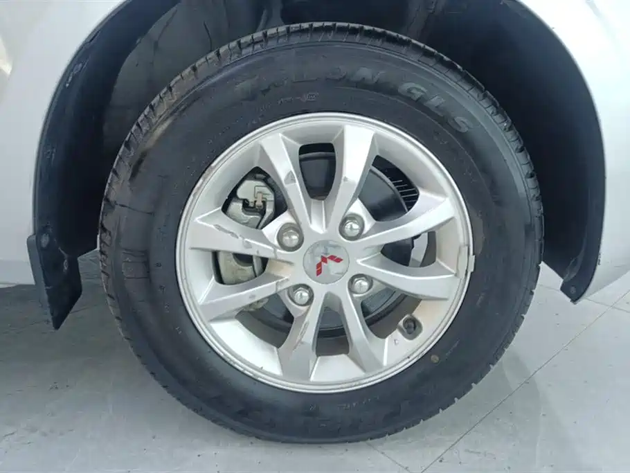 Wuling Wuling Hongguang V